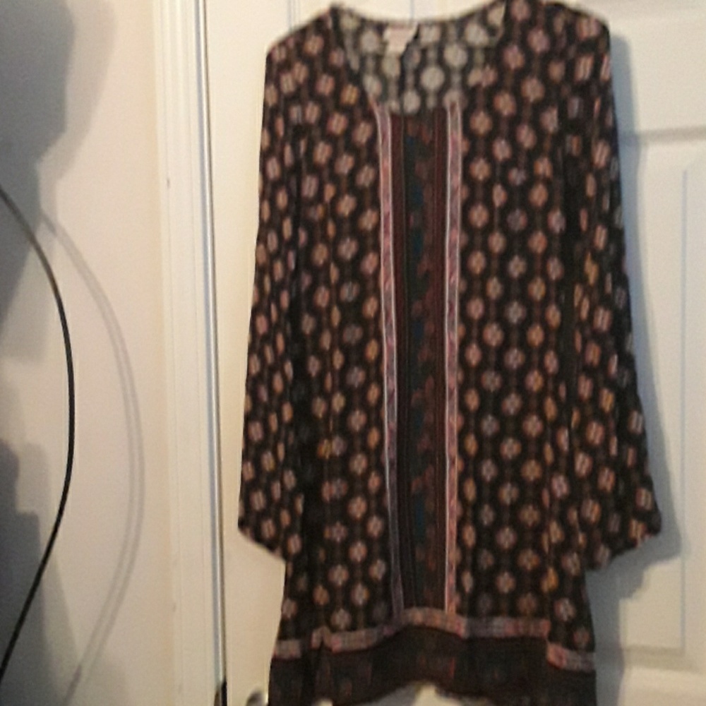 A a flowered Brown,red,shirts